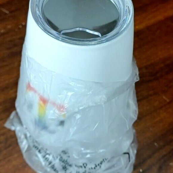 T-Mobile Pride Tumblers Insulated -  T mobile Cup Mug with Sipper Lid -NEW- - Picture 2 of 9